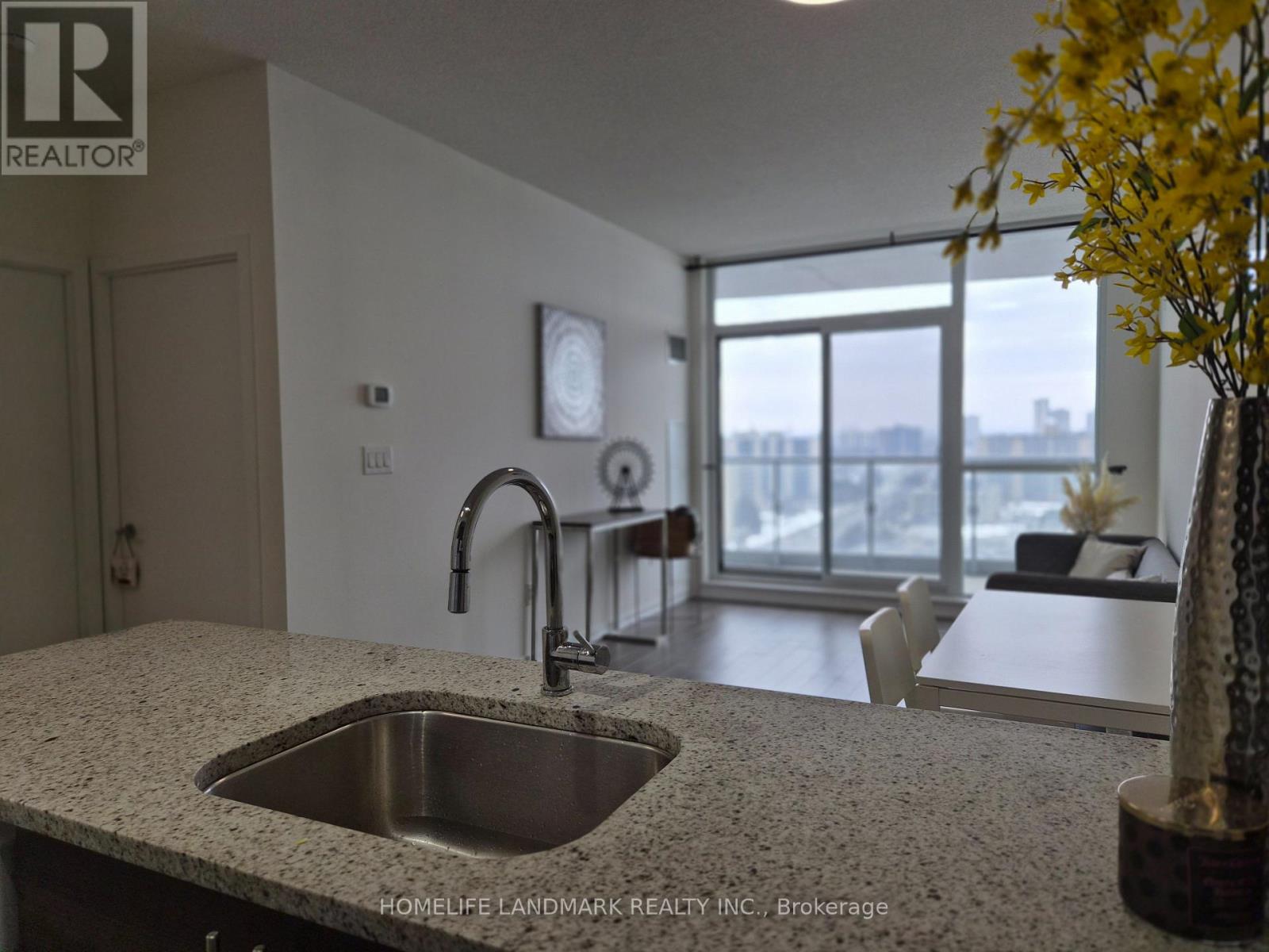 1309 - 70 Forest Manor Road, Toronto, Ontario  M2J 0A9 - Photo 8 - C12842408