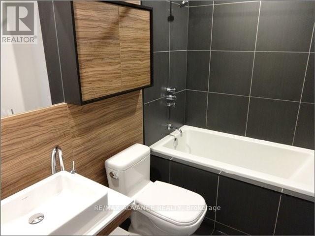 1408 - 75 St Nicholas Street, Toronto, Ontario  M4Y 0A5 - Photo 14 - C12842410