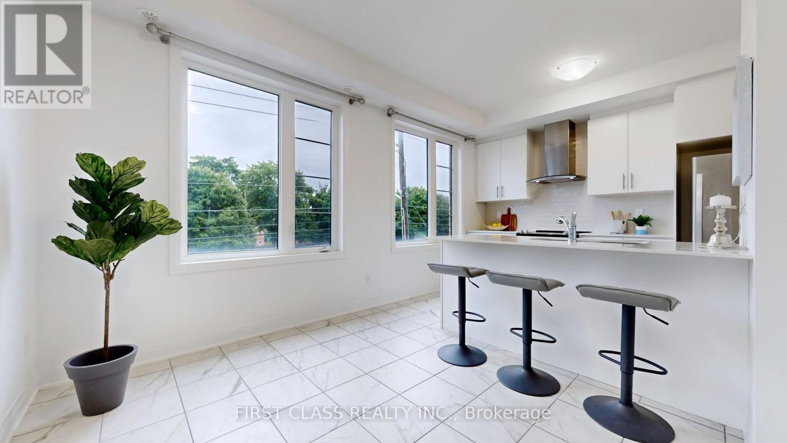 60 Carole Bell Way, Markham, Ontario L6E 0W2 - Photo 13 - N12842418