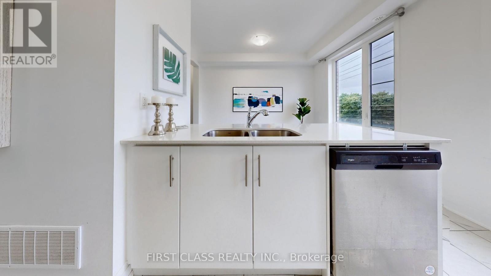 60 Carole Bell Way, Markham, Ontario L6E 0W2 - Photo 16 - N12842418