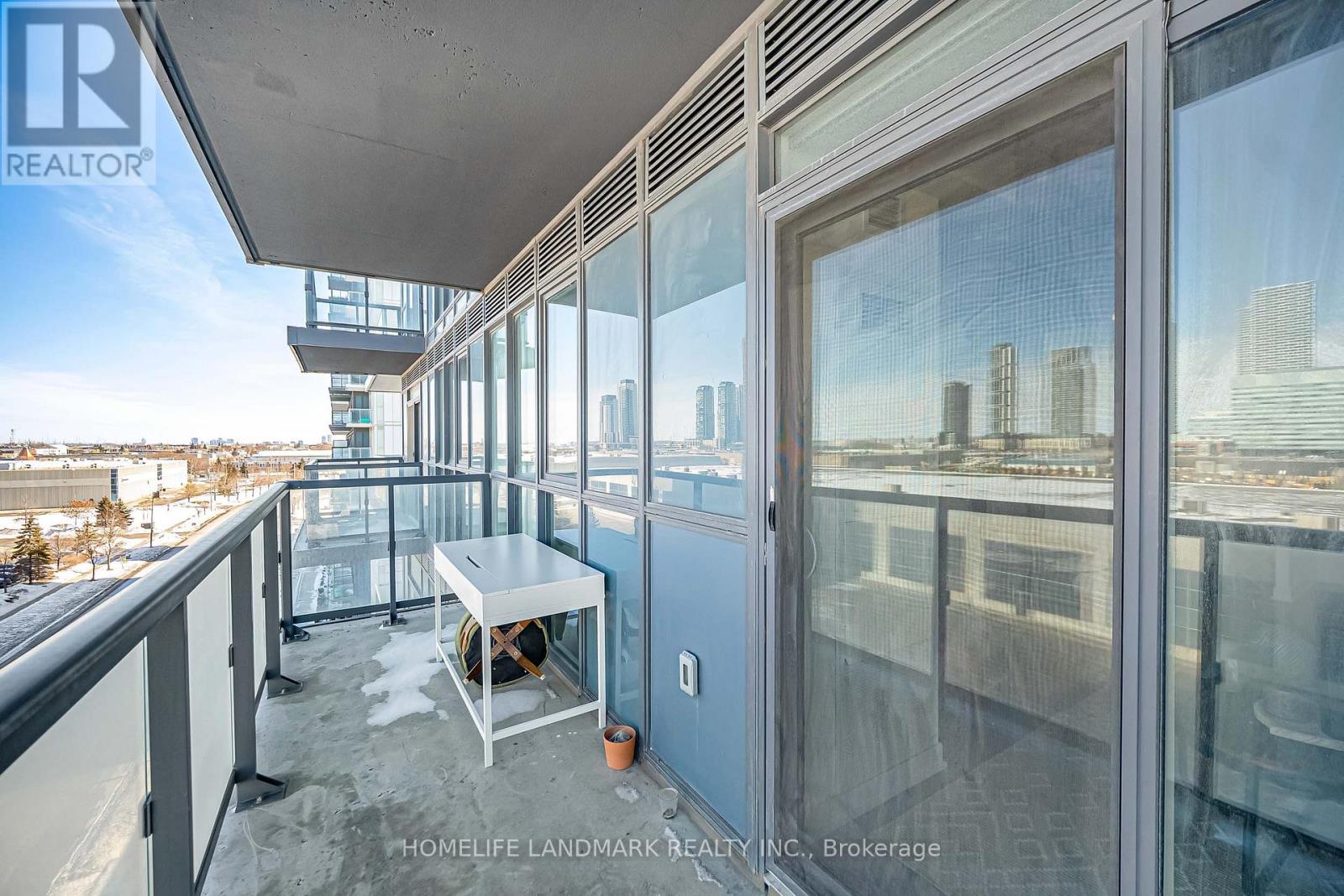 622 - 10 Honeycrisp Crescent, Vaughan, Ontario  L4K 0M7 - Photo 14 - N12842420