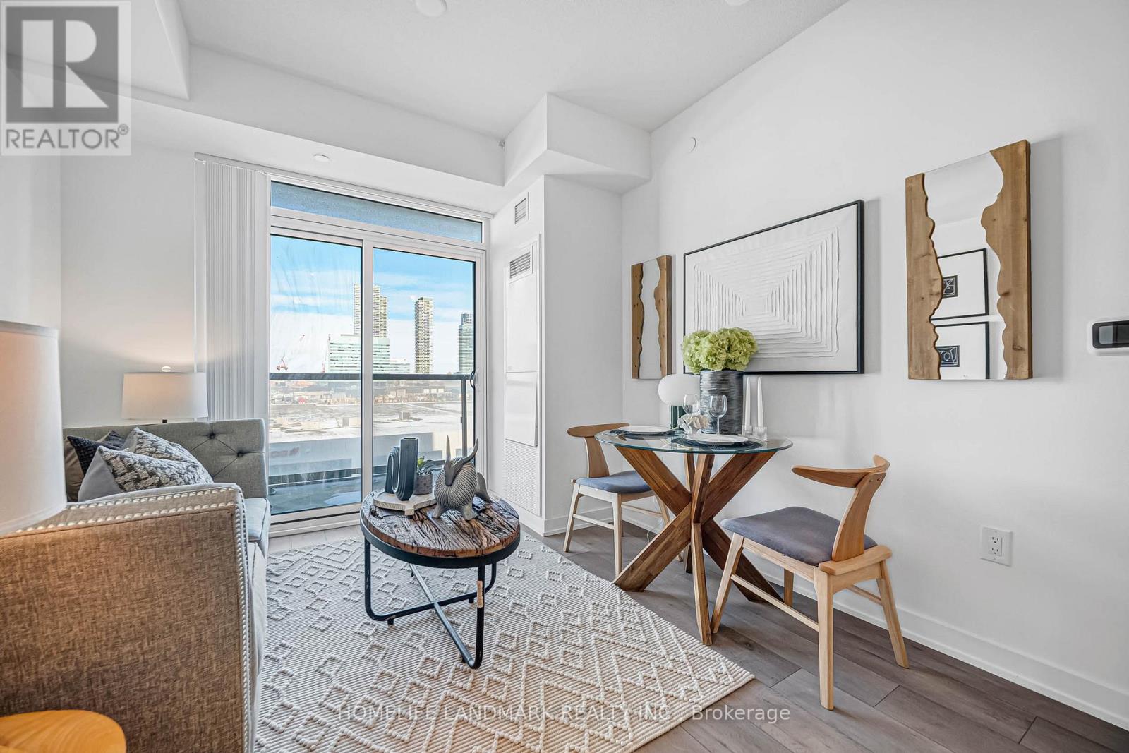 622 - 10 Honeycrisp Crescent, Vaughan, Ontario  L4K 0M7 - Photo 6 - N12842420