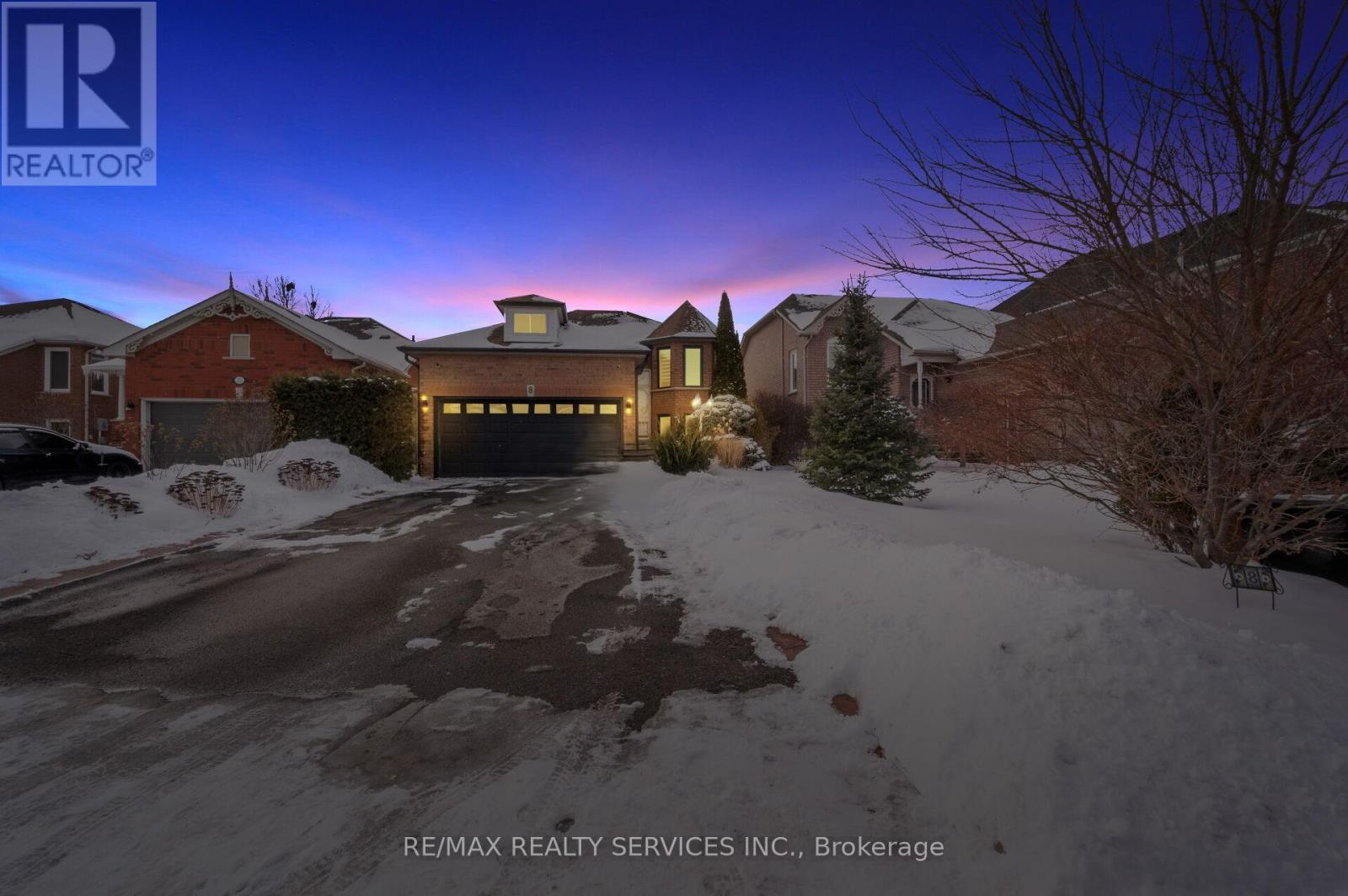 8 BRADWICK COURT, Caledon, Ontario