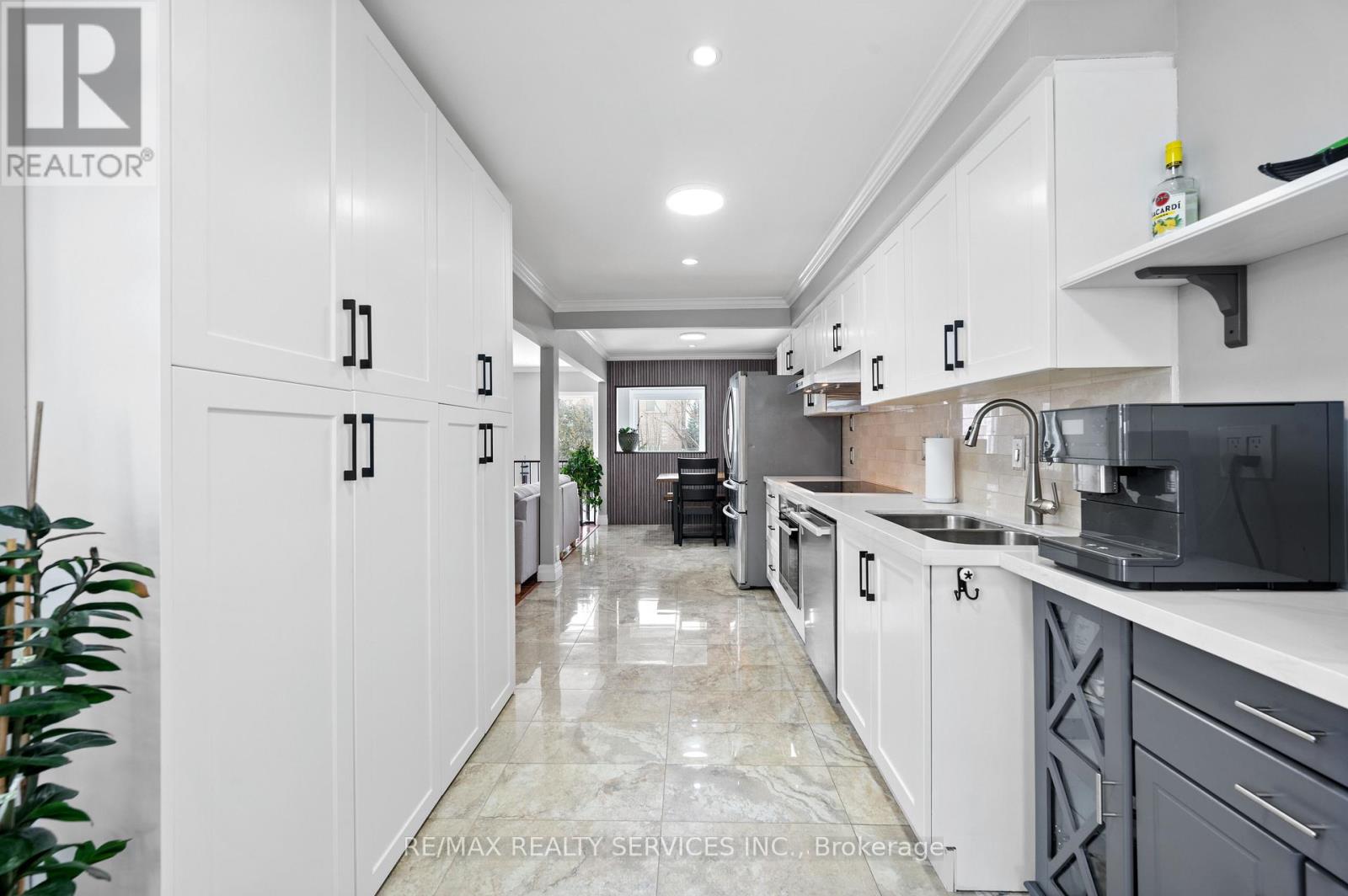 8 Bradwick Court, Caledon, Ontario  L7C 1B6 - Photo 20 - W12842406