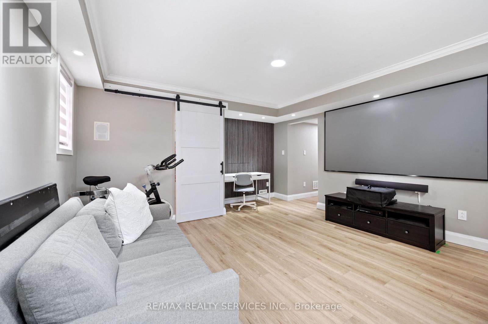 8 Bradwick Court, Caledon, Ontario  L7C 1B6 - Photo 28 - W12842406