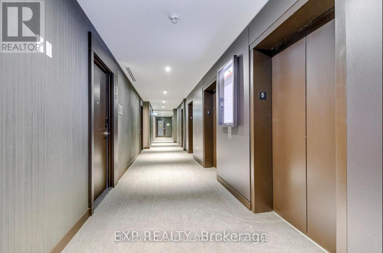 416 - 448 Burnhamthorpe Road W, Mississauga, Ontario  L5B 0R4 - Photo 4 - W12842416