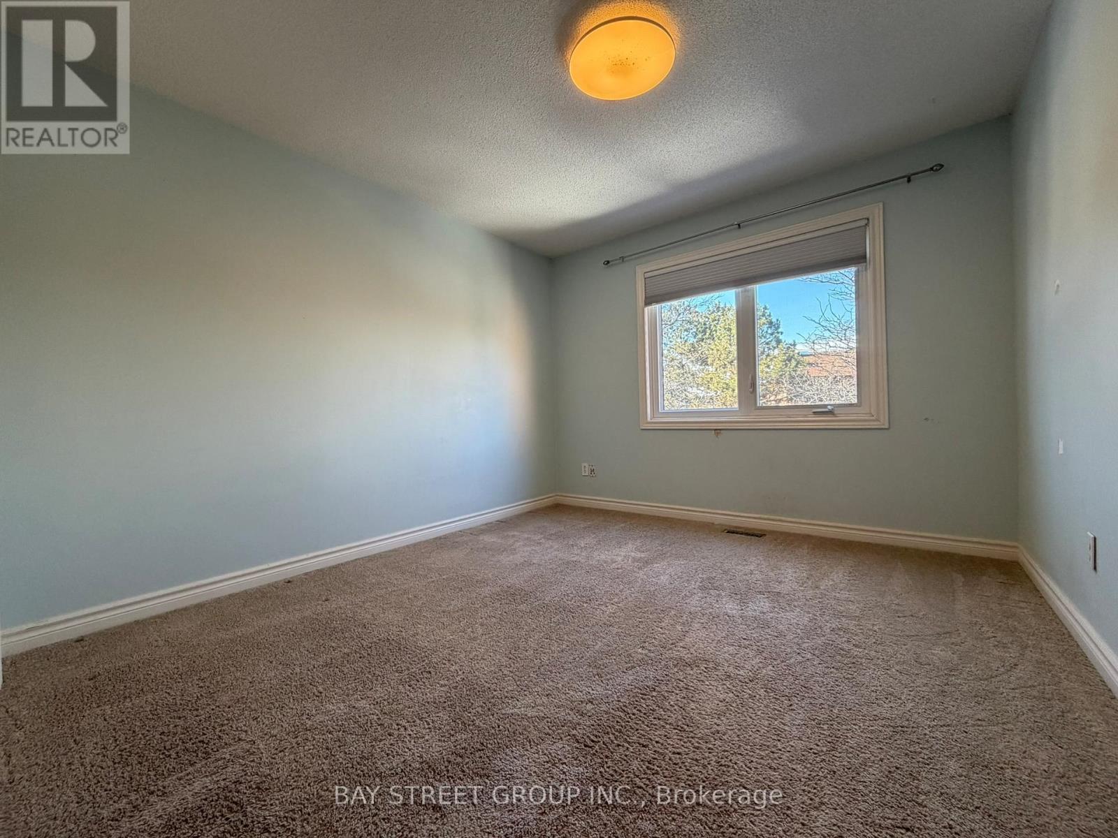 23 - 1100 Queens Avenue, Oakville, Ontario  L6H 2B5 - Photo 10 - W12842428