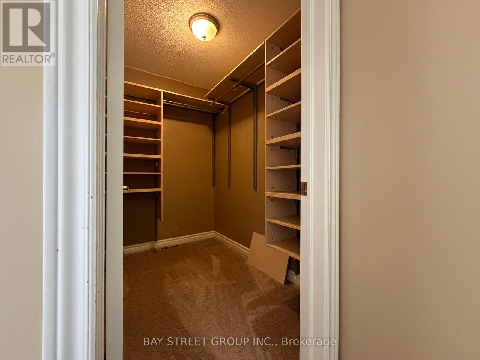 23 - 1100 Queens Avenue, Oakville, Ontario  L6H 2B5 - Photo 13 - W12842428