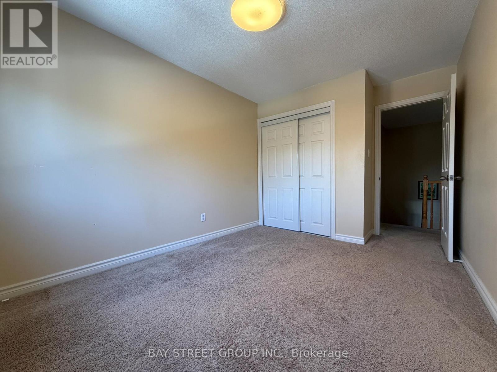 23 - 1100 Queens Avenue, Oakville, Ontario  L6H 2B5 - Photo 9 - W12842428