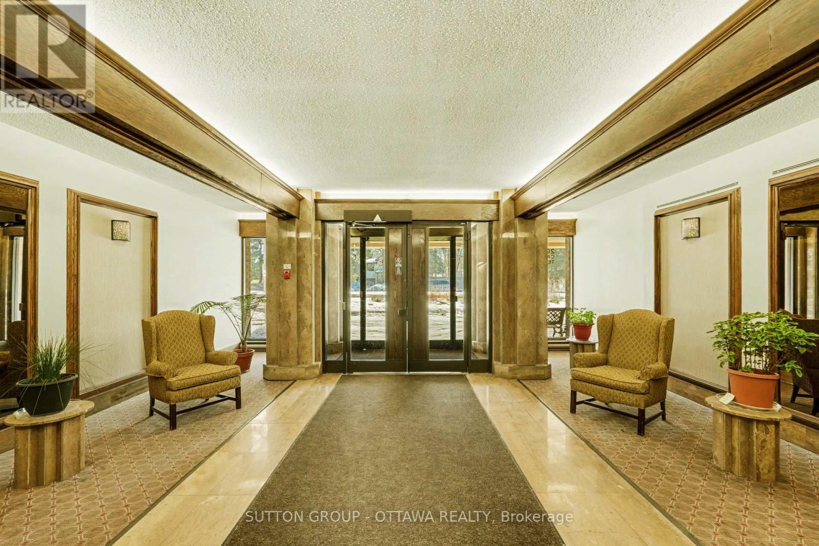 610 - 2019 Carling Avenue, Ottawa, Ontario  K2A 4A2 - Photo 2 - X12824898