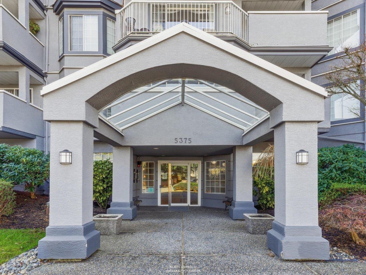 312 5375 205 Street, Langley, British Columbia  V3A 7V7 - Photo 2 - R3095153