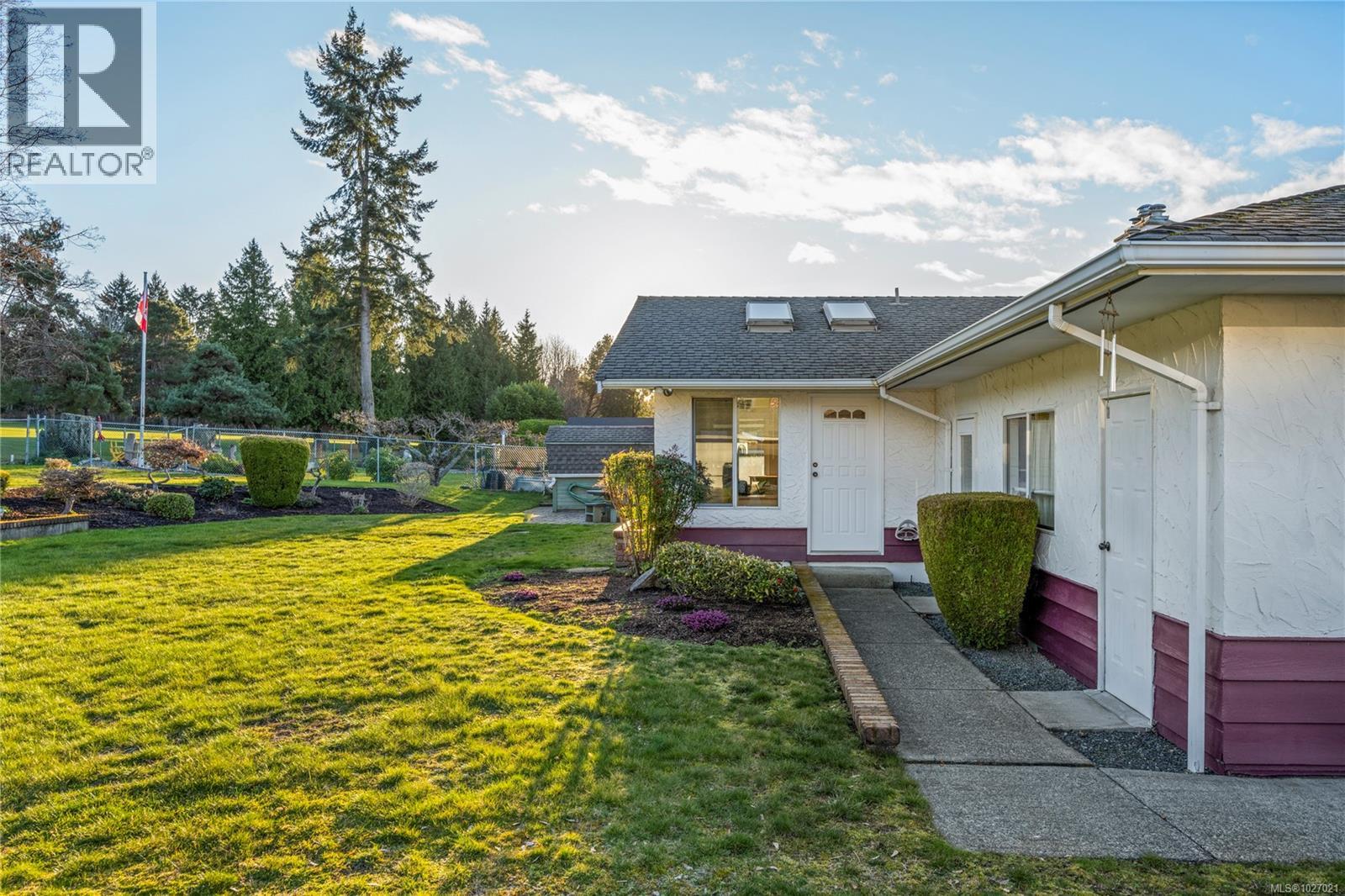 260 Elizabeth Ave, Qualicum Beach, British Columbia  V9K 1G8 - Photo 21 - 1027021