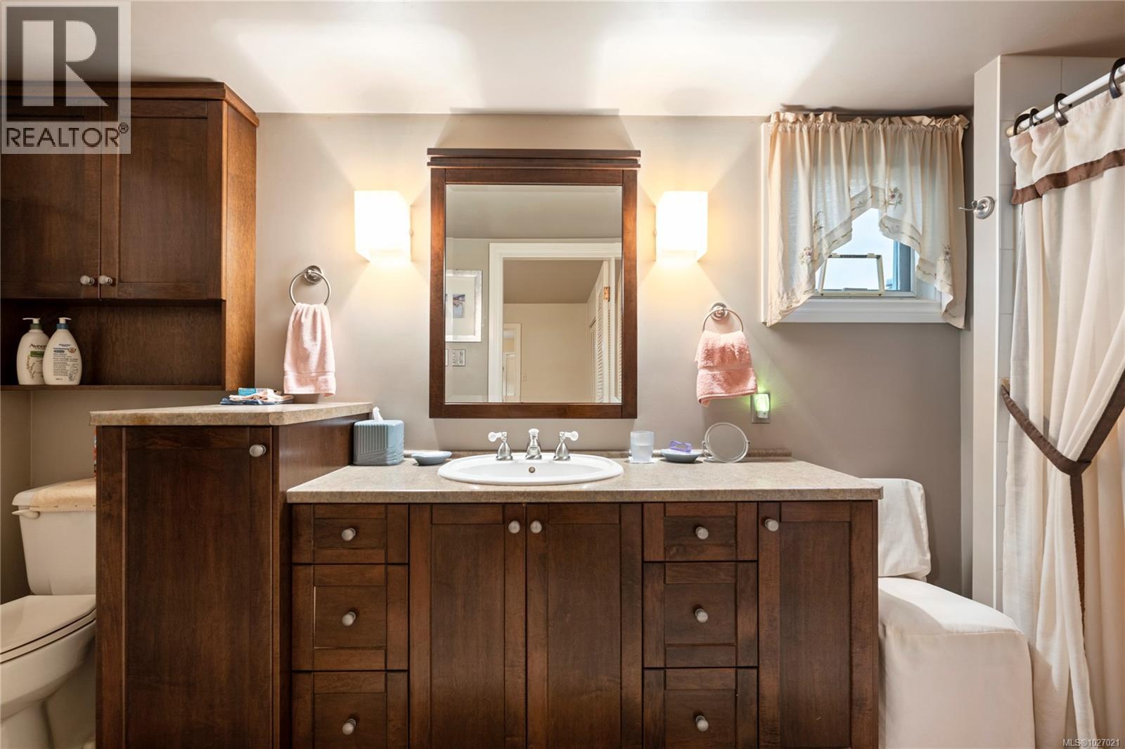 260 Elizabeth Ave, Qualicum Beach, British Columbia  V9K 1G8 - Photo 37 - 1027021