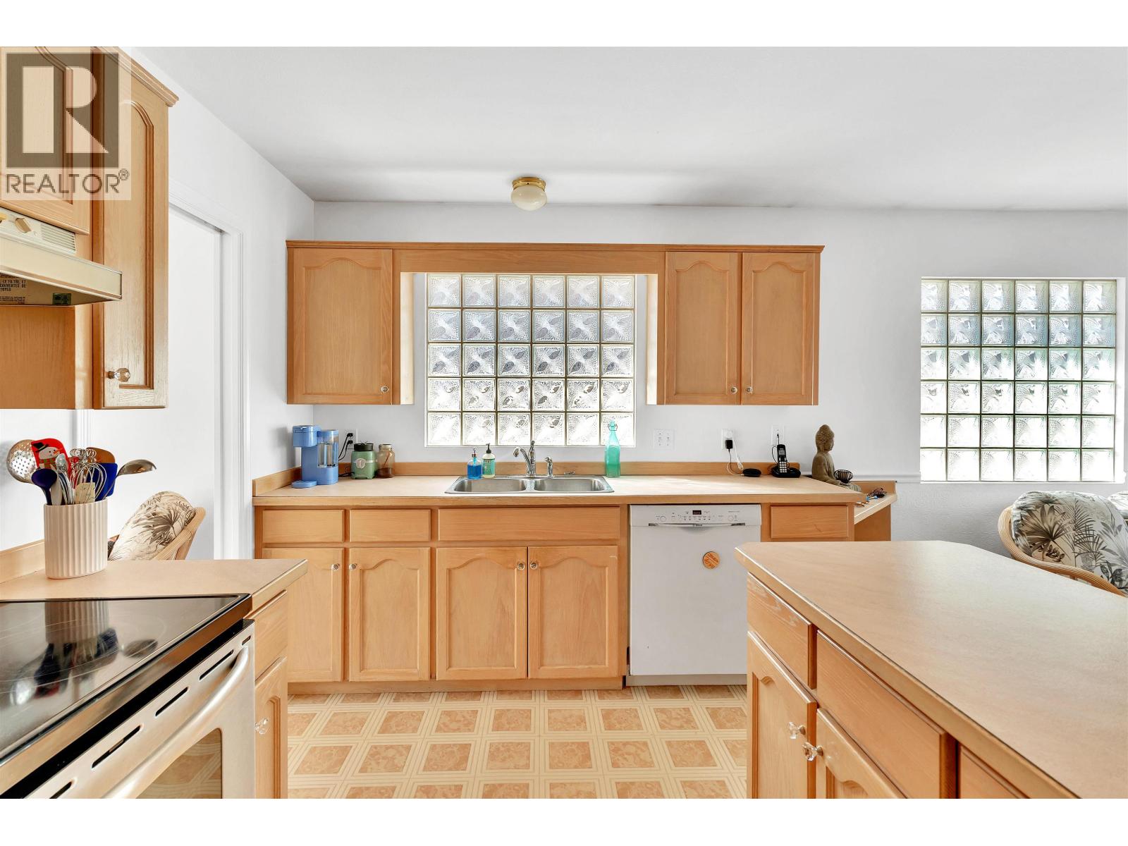 1655 Mcpherson Drive, Port Coquitlam, British Columbia  V3C 6C9 - Photo 9 - R3095782