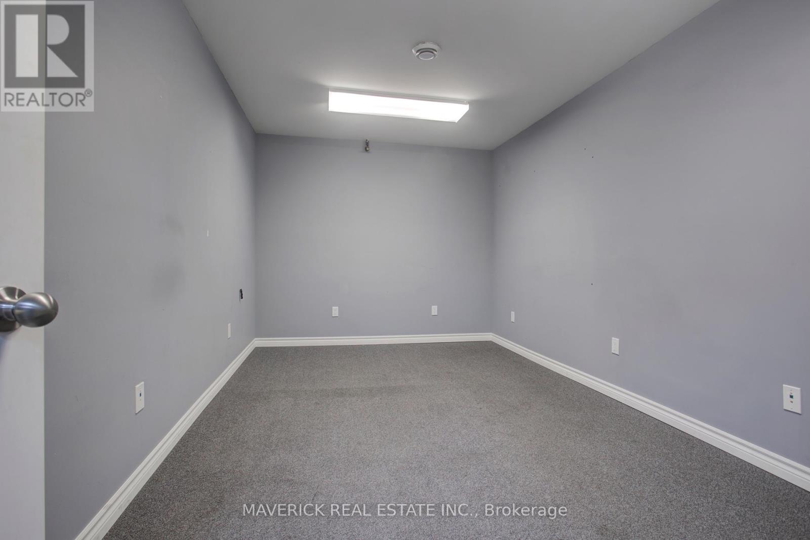 265 Ingersoll Street, Ingersoll, Ontario  N5L 2L5 - Photo 5 - X12842454