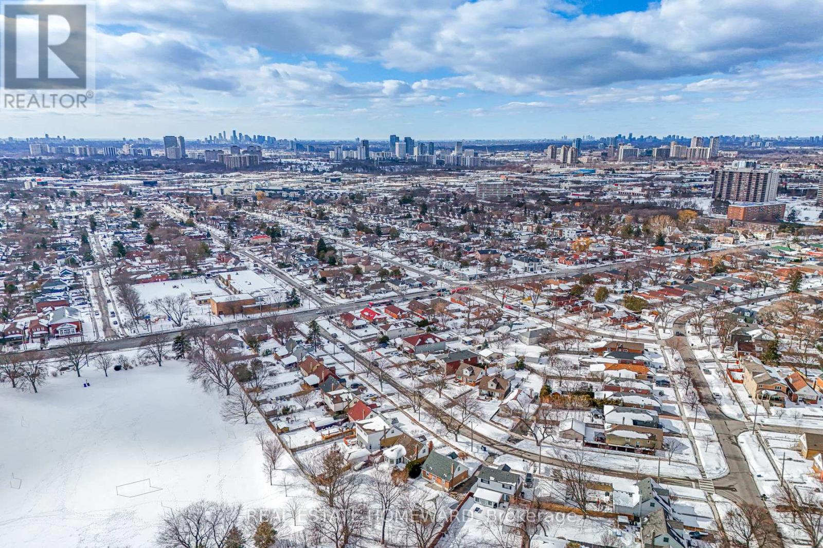 15 Medonte Avenue, Toronto, Ontario  M1L 1Z2 - Photo 48 - E12842450