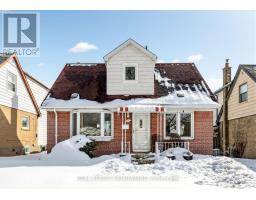 15 MEDONTE AVENUE, Toronto, Ontario