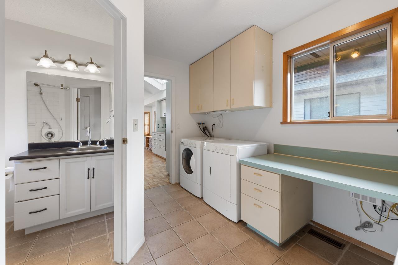 14098 20 Avenue, Surrey, British Columbia  V4A 8P8 - Photo 28 - R3094838