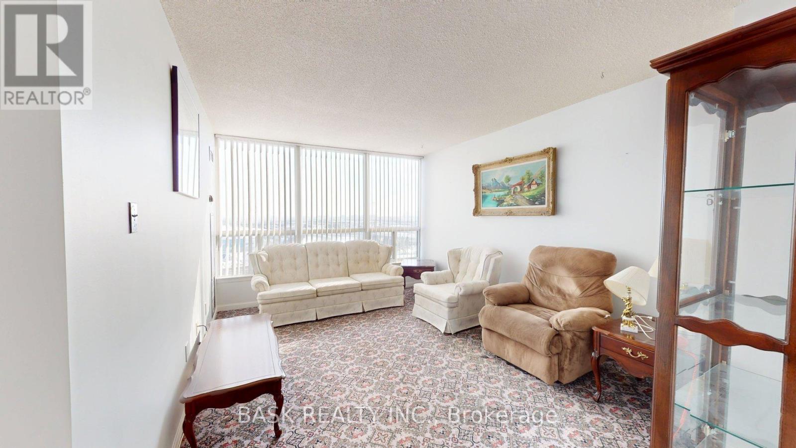 907 - 12 Laurelcrest Street, Brampton, Ontario  L6S 5Y4 - Photo 8 - W12842438