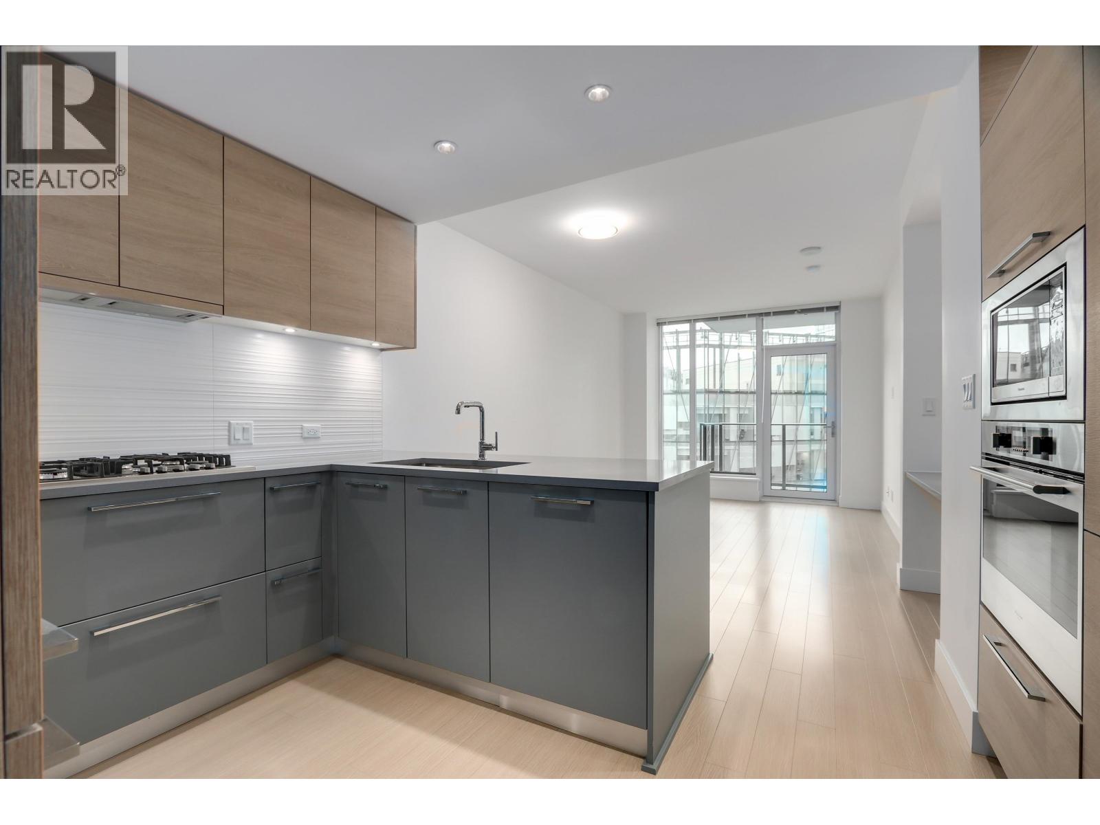 901 7388 Kingsway, Burnaby, British Columbia  V3N 0G9 - Photo 5 - R3094857