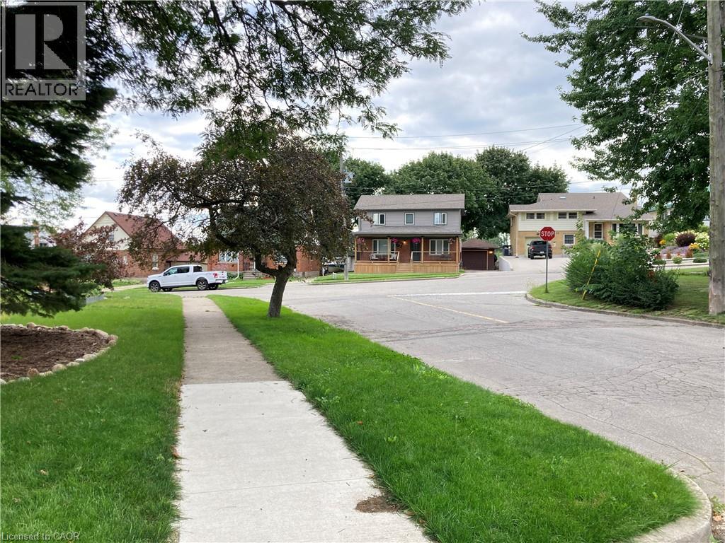 173 Washington Avenue, Waterloo, Ontario N2J 2N6 - Photo 35 - 40809425