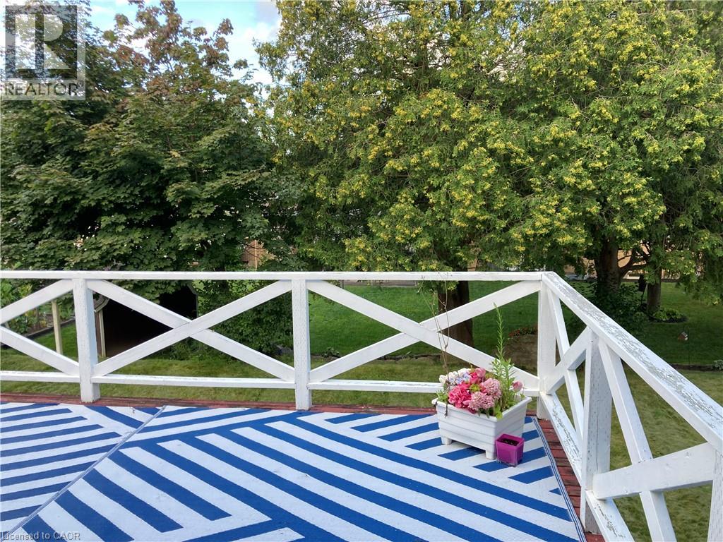 173 Washington Avenue, Waterloo, Ontario N2J 2N6 - Photo 9 - 40809425