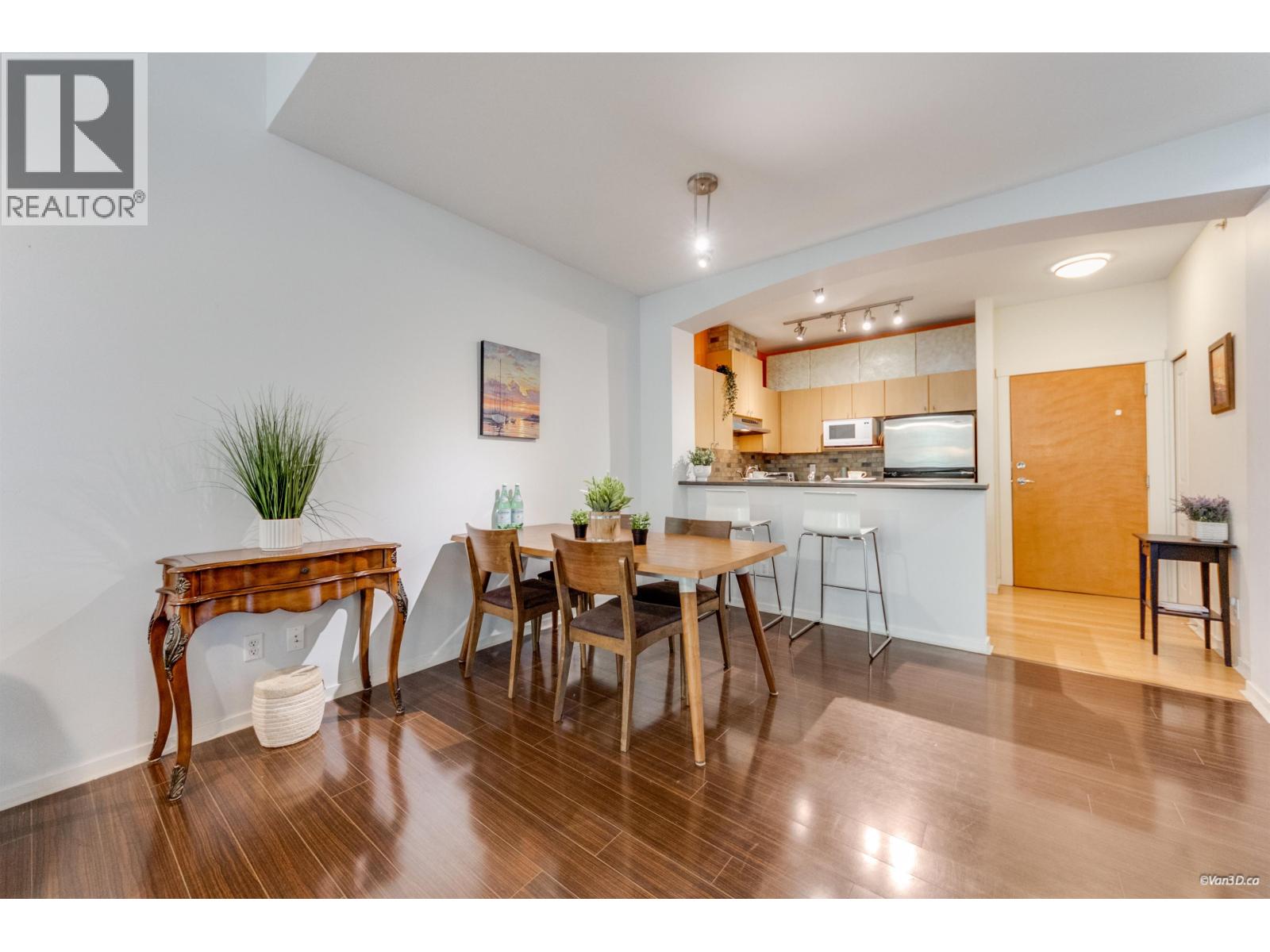 406 9329 University Crescent, Burnaby, British Columbia  V5A 4Y4 - Photo 3 - R3095833