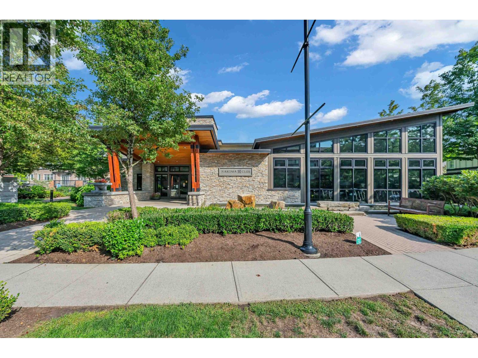 2404 3096 Windsor Gate, Coquitlam, British Columbia  V3B 0P4 - Photo 24 - R3094542