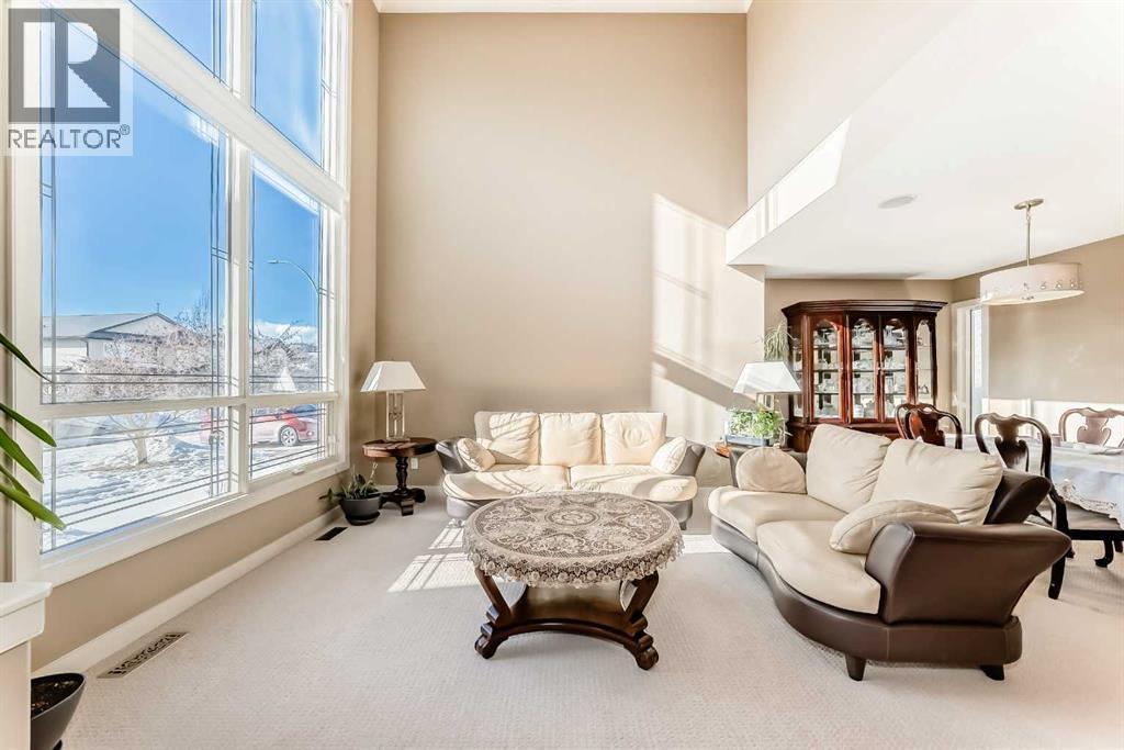 273 Everglade Circle Sw, Calgary, Alberta  T2Y 4M8 - Photo 6 - A2290246