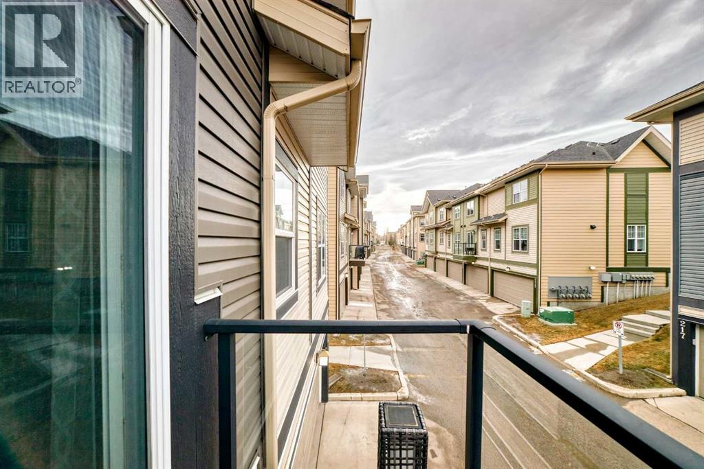 576 Mckenzie Towne Drive Se, Calgary, Alberta T2Z 1C7 - Photo 18 - A2284503