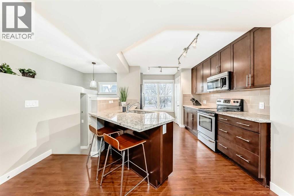 576 Mckenzie Towne Drive Se, Calgary, Alberta T2Z 1C7 - Photo 6 - A2284503