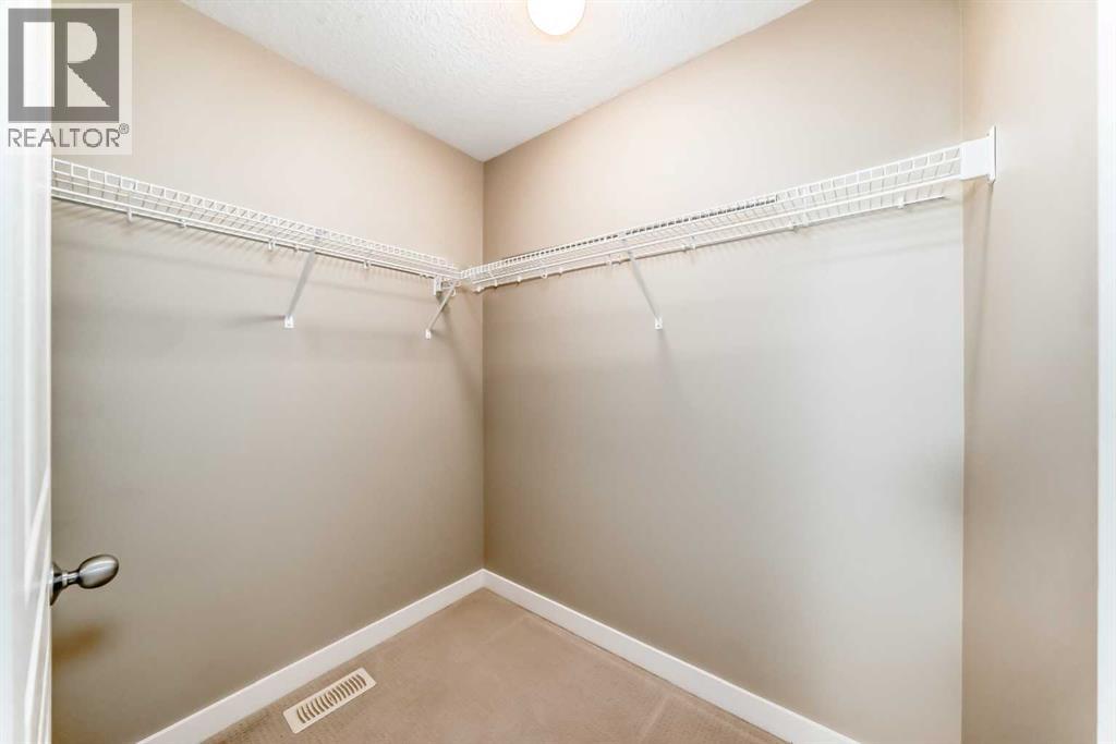 576 Mckenzie Towne Drive Se, Calgary, Alberta T2Z 1C7 - Photo 39 - A2284503