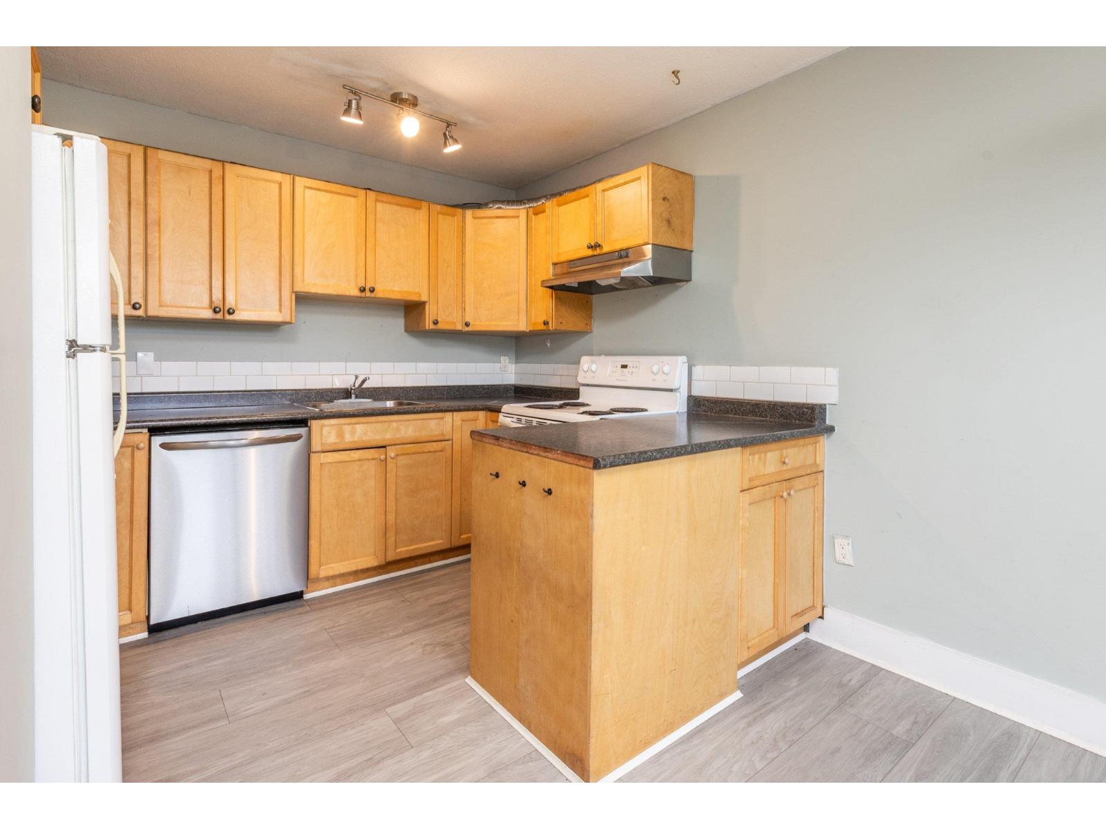 14788 Gordon Avenue, White Rock, British Columbia  V4B 2A7 - Photo 20 - R3095895