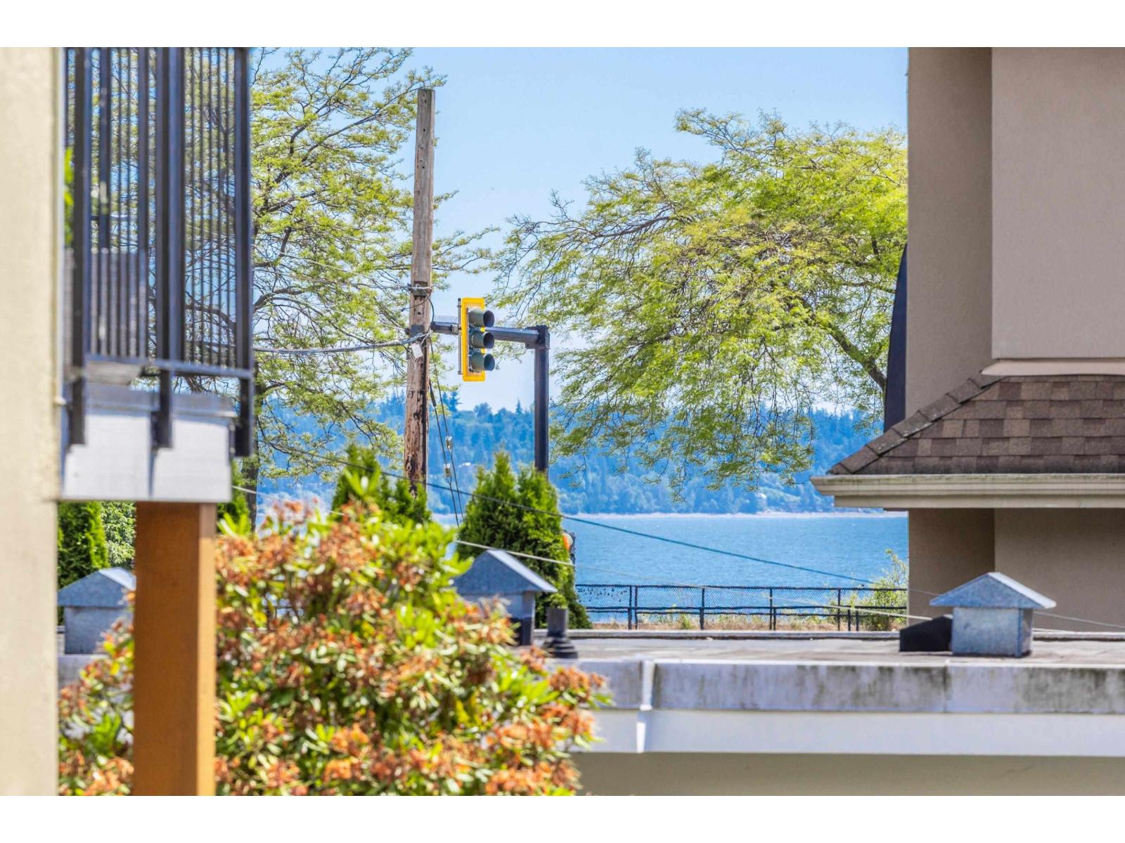 14788 Gordon Avenue, White Rock, British Columbia  V4B 2A7 - Photo 31 - R3095895