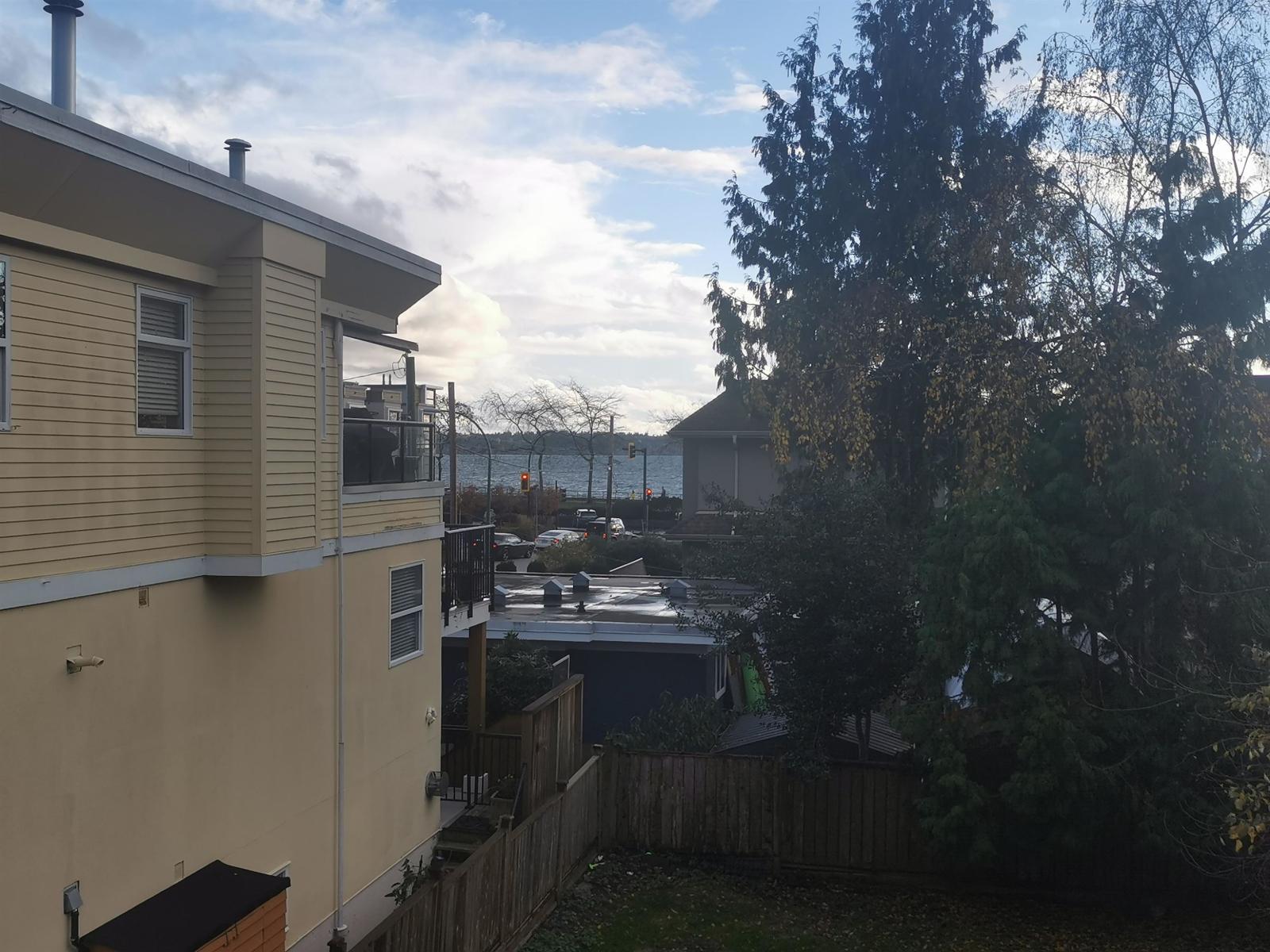14788 Gordon Avenue, White Rock, British Columbia  V4B 2A7 - Photo 33 - R3095895