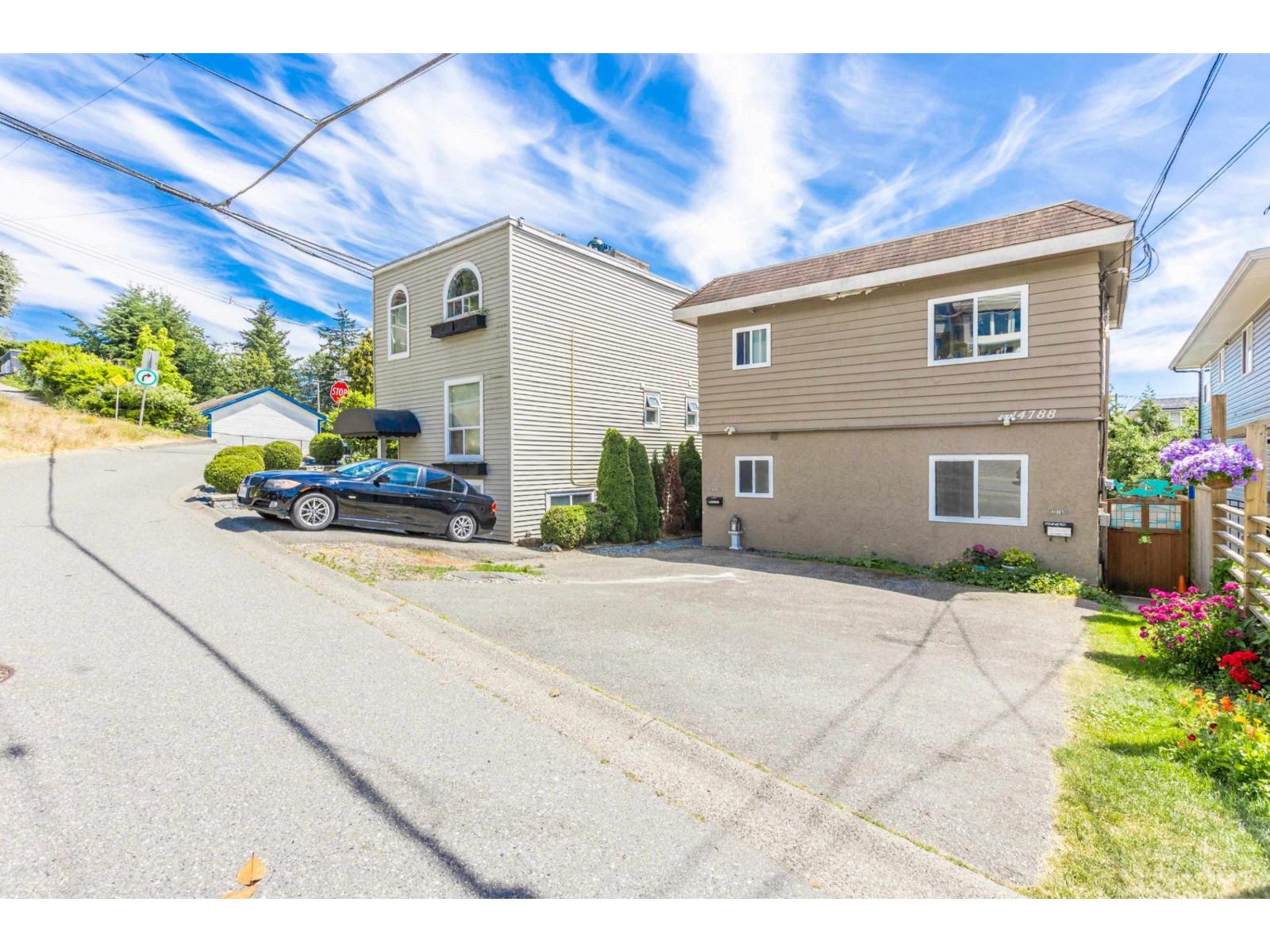 14788 Gordon Avenue, White Rock, British Columbia  V4B 2A7 - Photo 4 - R3095895