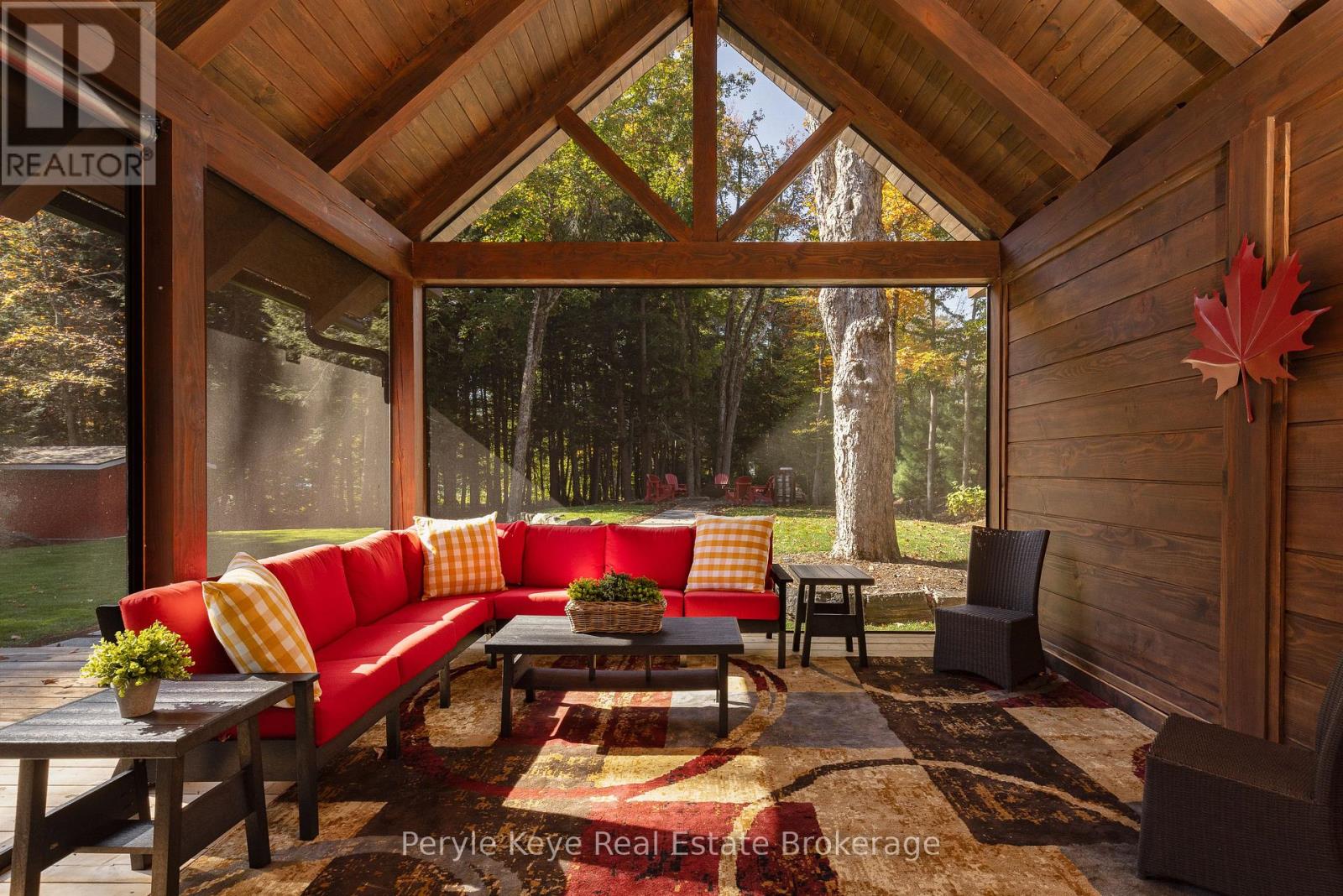 1100 Xavier Street, Gravenhurst, Ontario  P0E 1G0 - Photo 2 - X12842538