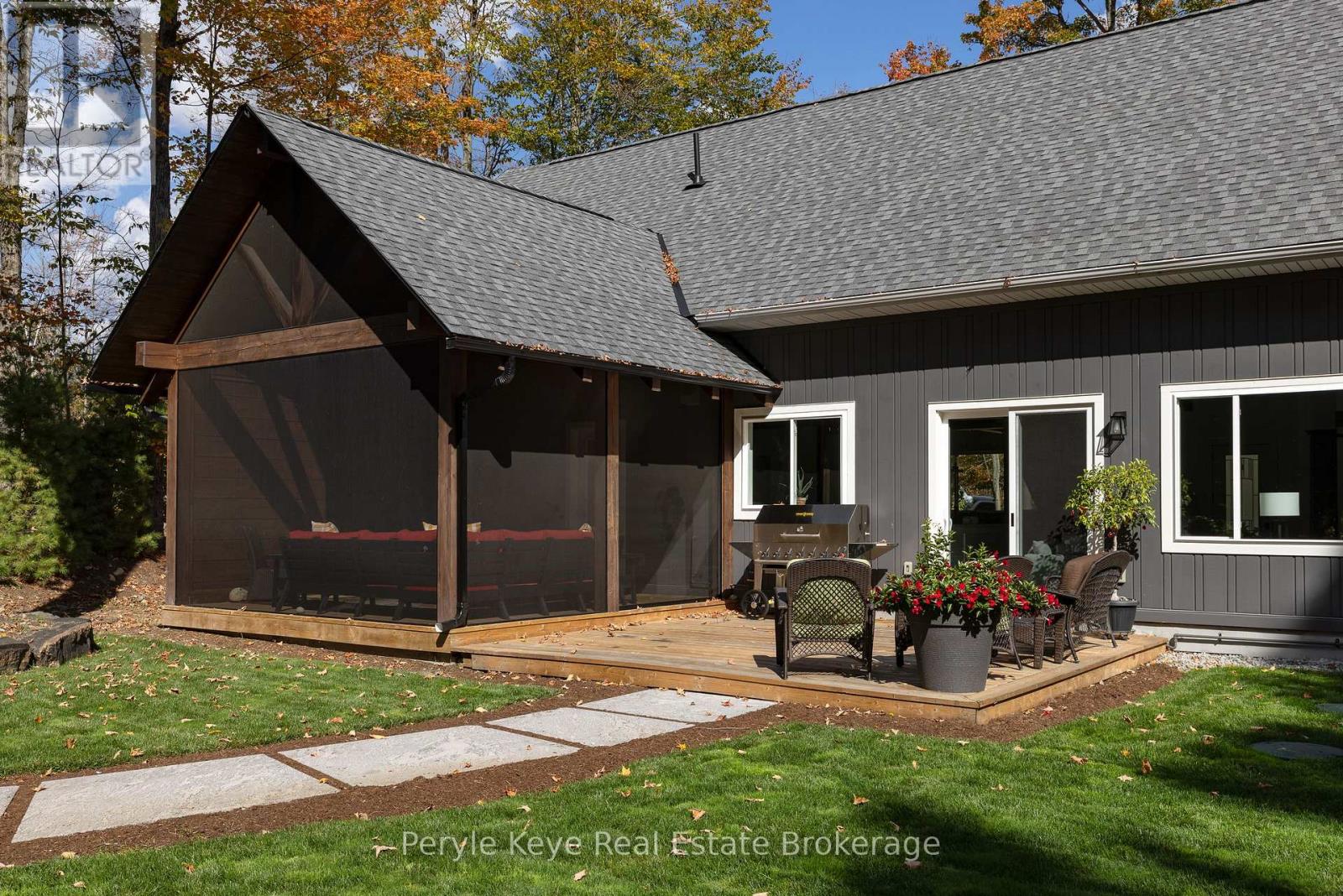 1100 Xavier Street, Gravenhurst, Ontario  P0E 1G0 - Photo 38 - X12842538