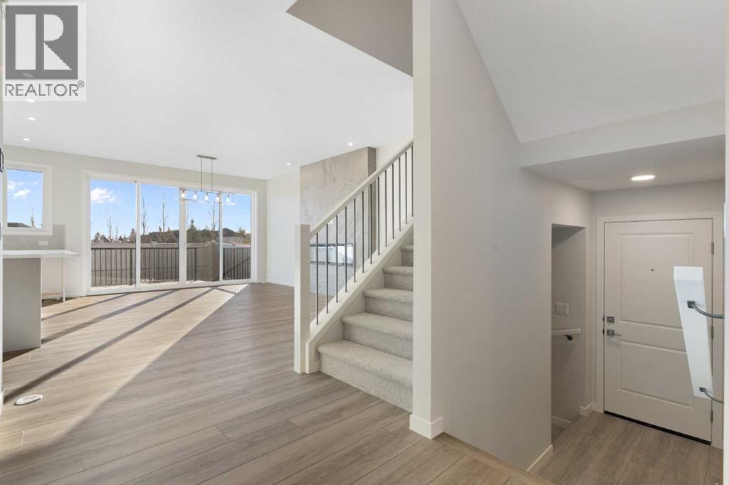 218 West Grove Lane Sw, Calgary, Alberta  T3H 6E3 - Photo 20 - A2287516