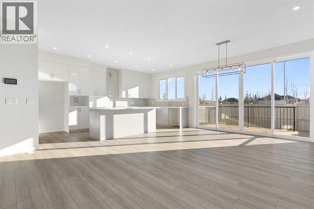 218 West Grove Lane Sw, Calgary, Alberta  T3H 6E3 - Photo 11 - A2287516