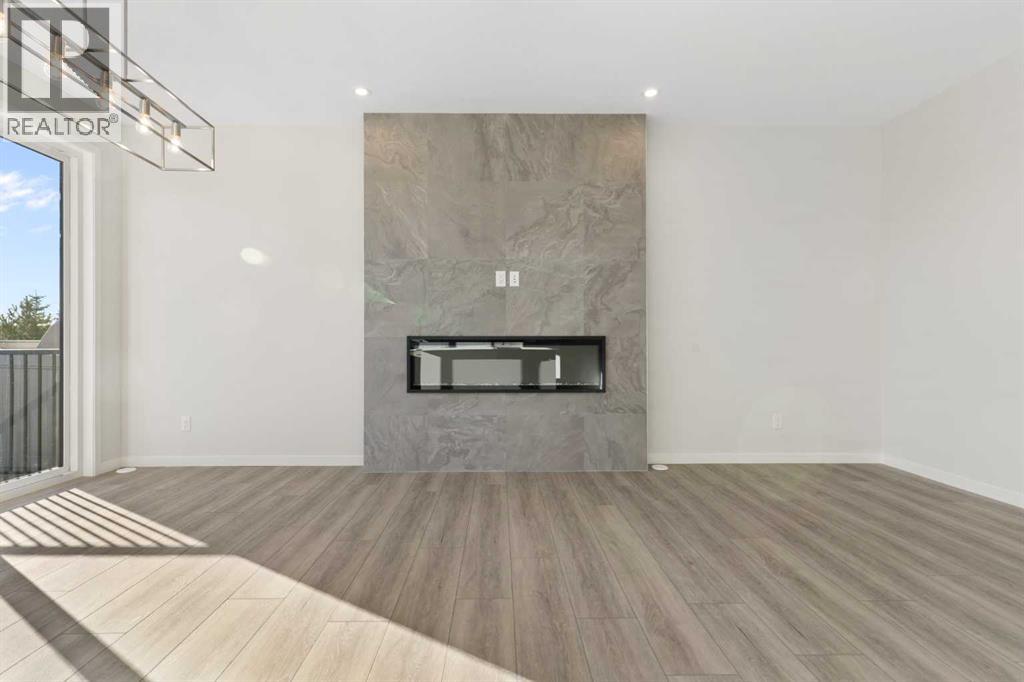 218 West Grove Lane Sw, Calgary, Alberta  T3H 6E3 - Photo 10 - A2287516