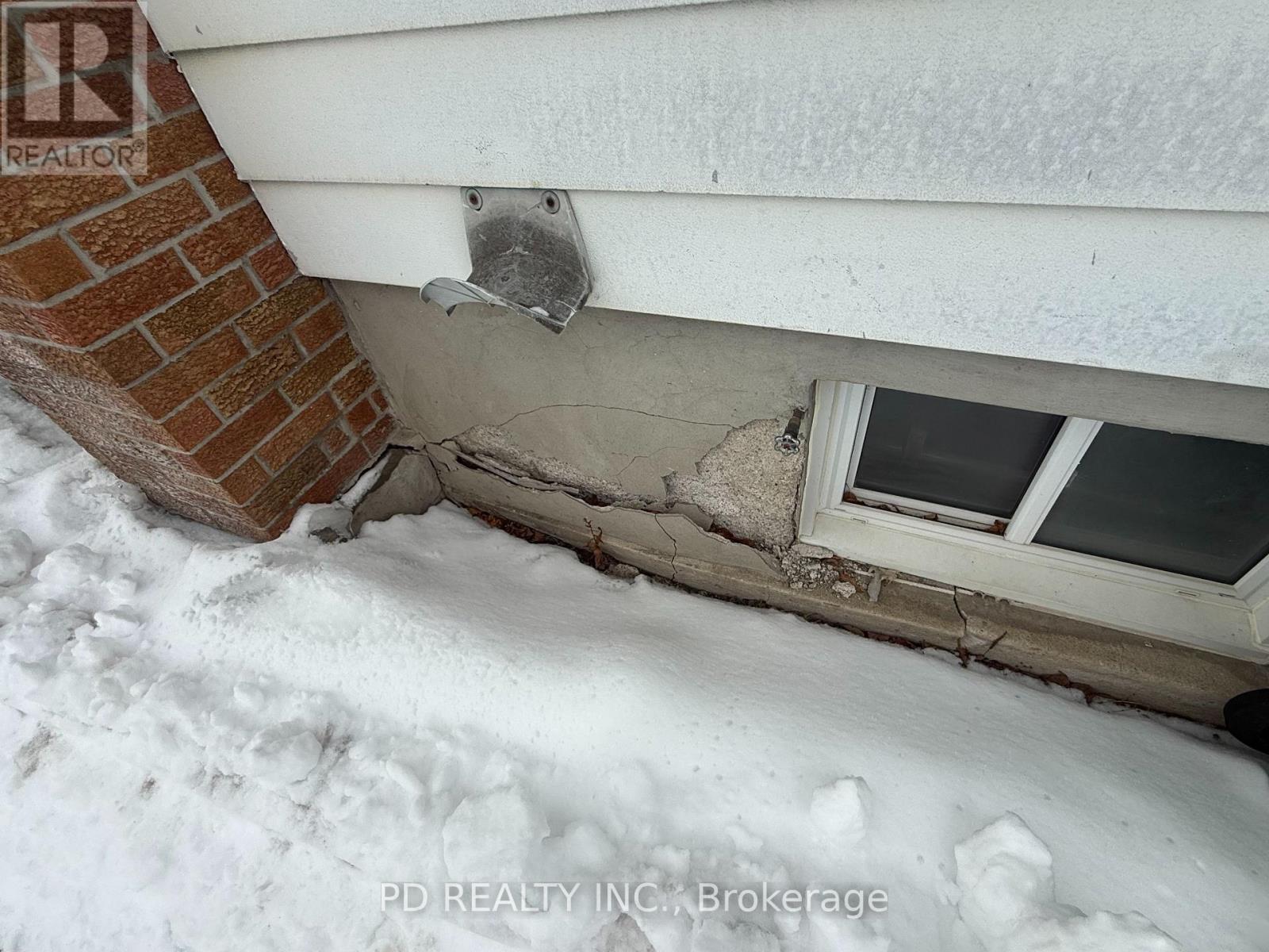 1028 Western Avenue, Peterborough, Ontario  K9J 5W4 - Photo 11 - X12842520