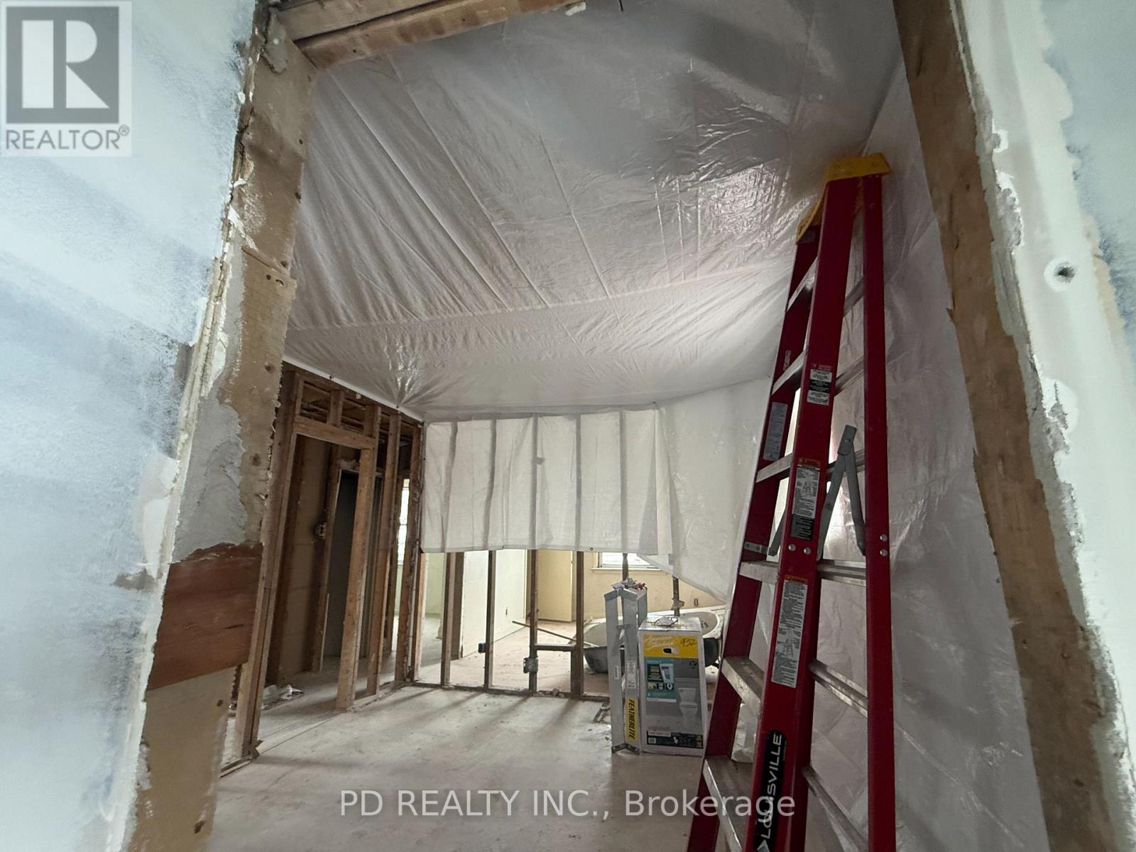 1028 Western Avenue, Peterborough, Ontario  K9J 5W4 - Photo 13 - X12842520