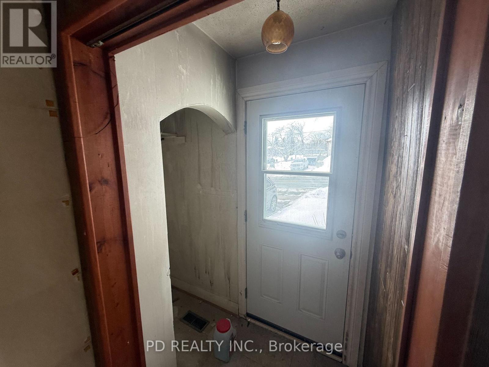 1028 Western Avenue, Peterborough, Ontario  K9J 5W4 - Photo 18 - X12842520