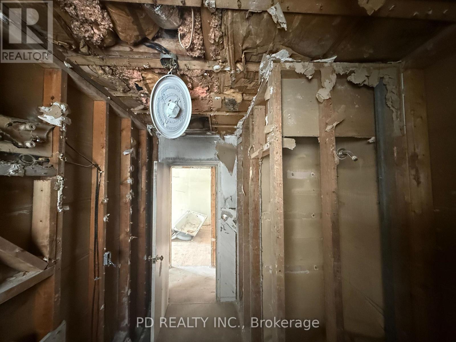 1028 Western Avenue, Peterborough, Ontario  K9J 5W4 - Photo 22 - X12842520