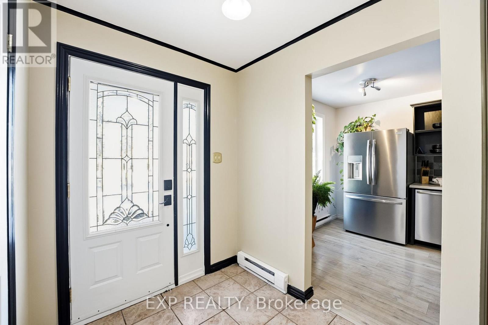 109 Peacock Boulevard, Port Hope, Ontario  L1A 2X5 - Photo 5 - X12842534