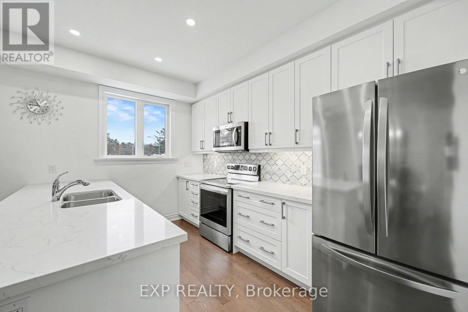 22 18th Street N, Wasaga Beach, Ontario  L9Z 2H4 - Photo 21 - S12842552