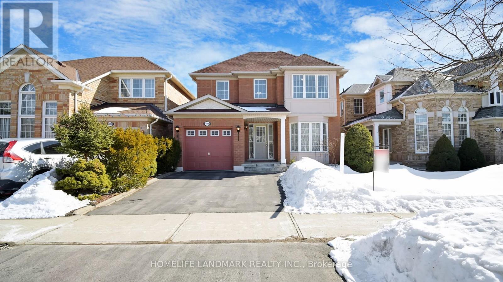 5919 Osprey Boulevard, Mississauga, Ontario  L5N 8J7 - Photo 2 - W12832260