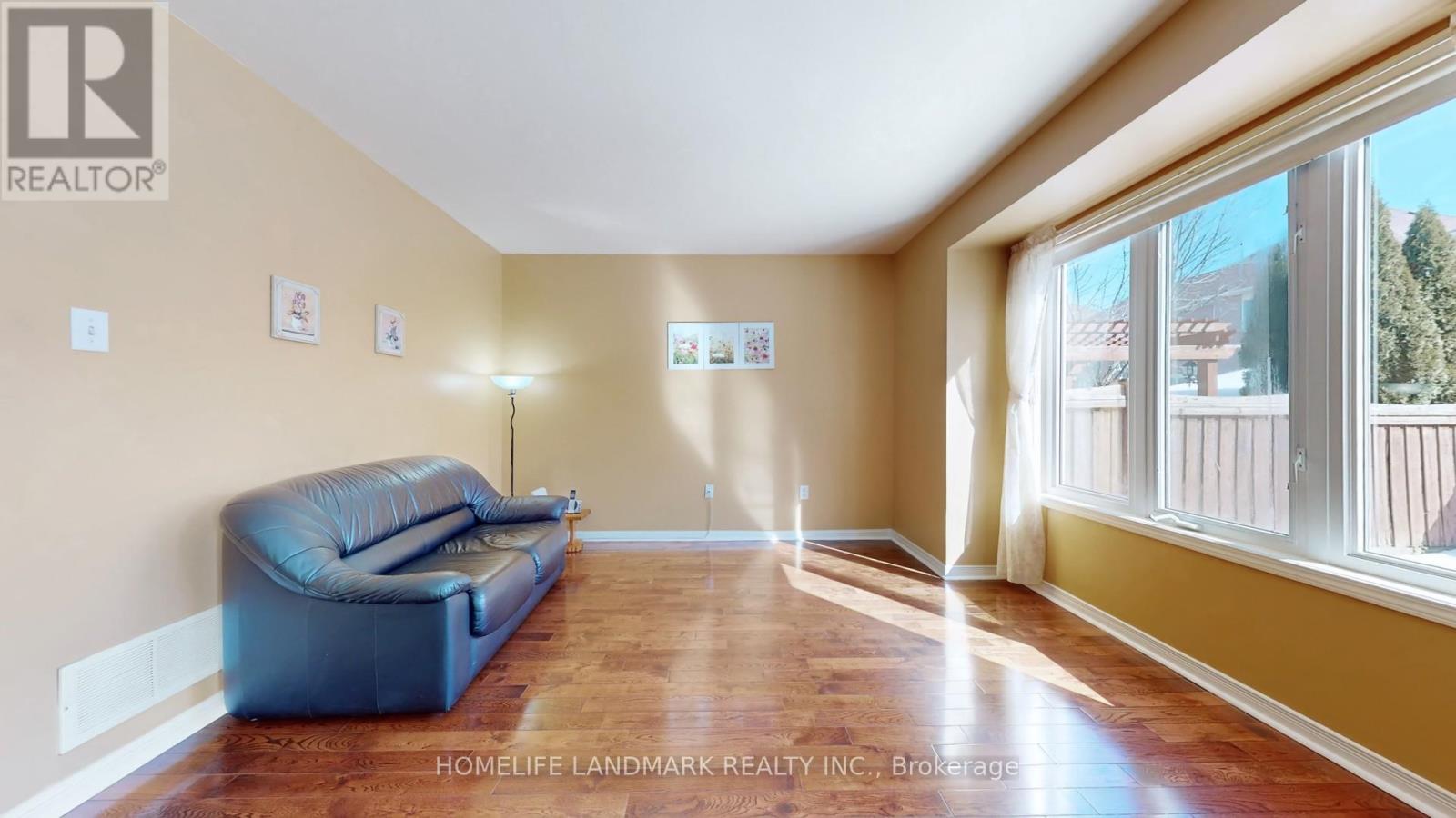 5919 Osprey Boulevard, Mississauga, Ontario  L5N 8J7 - Photo 9 - W12832260