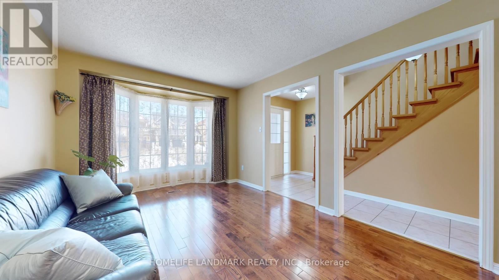 5919 Osprey Boulevard, Mississauga, Ontario  L5N 8J7 - Photo 4 - W12832260